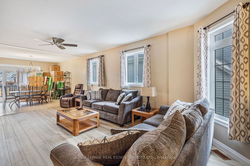 174 White Sands Way  Wasaga Beach, L9Z 0C8 | Image 2