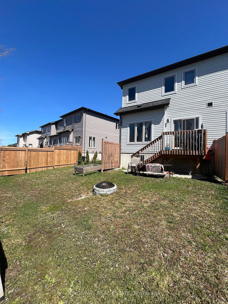 255 Atkinson St  Clearview, L0M 1S0 | Image 32