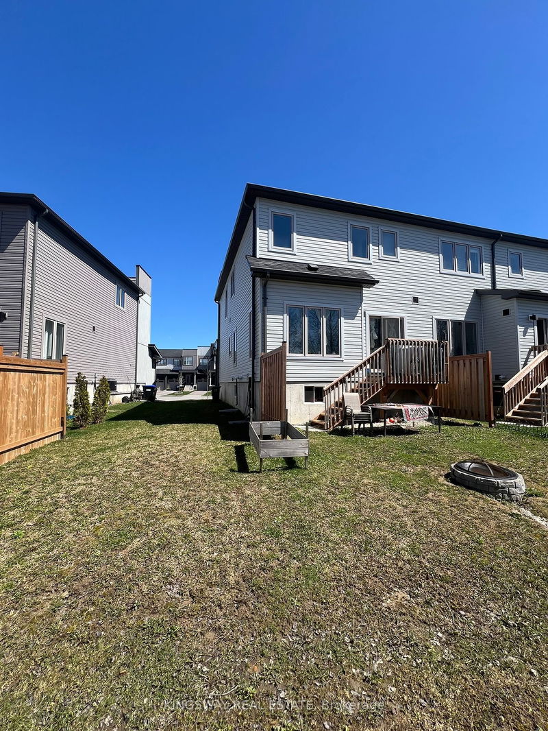 255 Atkinson St  Clearview, L0M 1S0 | Image 33