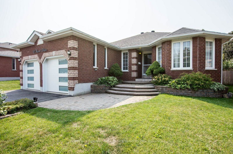 91 Hurst Dr  Barrie, L4N 8K9 | Image 2