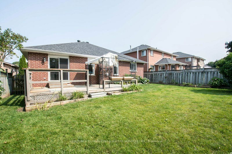 91 Hurst Dr  Barrie, L4N 8K9 | Image 38