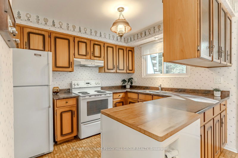 7 Aldergrove Circ  Barrie, L4M 4W6 | Image 3