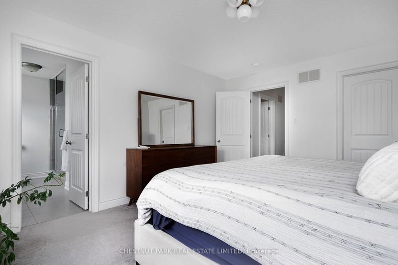 101 Garbutt Cres  Collingwood, L9Y 0H5 | Image 21