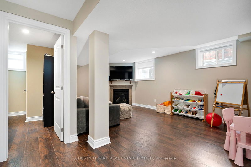 101 Garbutt Cres  Collingwood, L9Y 0H5 | Image 30