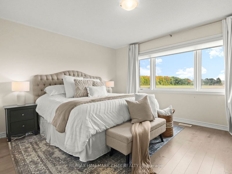 152 Terry Fox Dr  Barrie, L9J 0L7 | Image 24