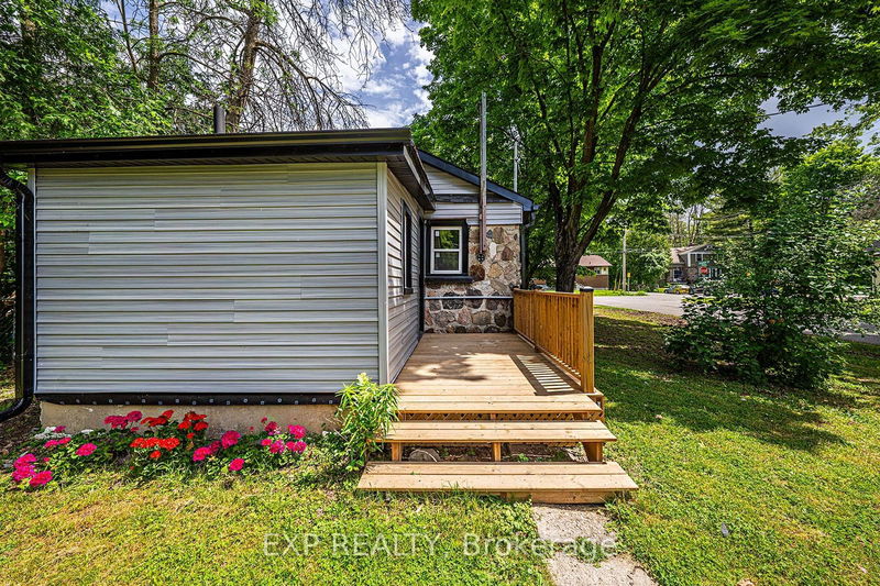 245 Front St S Orillia, L3V 4T1 | Image 25