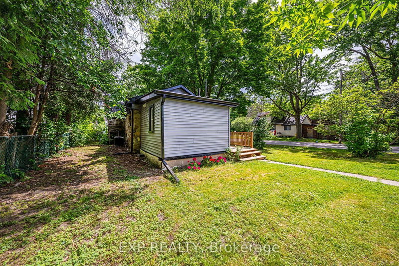 245 Front St S Orillia, L3V 4T1 | Image 28