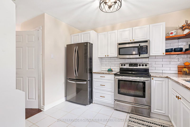 89 Dillon Dr  Collingwood, L9Y 4S4 | Image 12