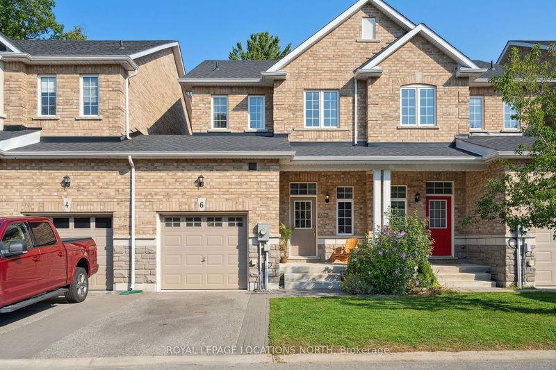 6 Blasi Crt  Wasaga Beach, L9Z 0H3 | Image 2