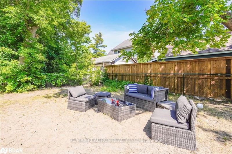 711 Mosley   Wasaga Beach, L9Z 1Z5 | Image 35