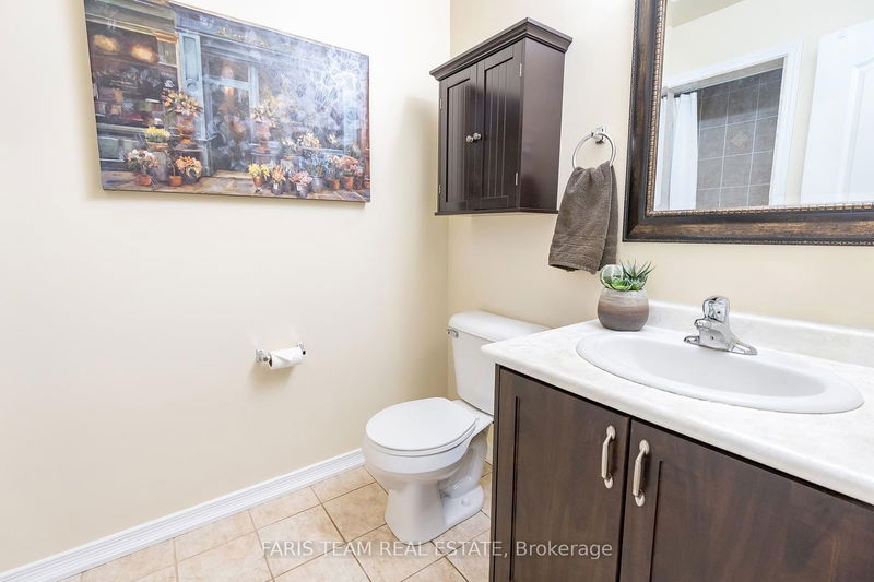  30 - 90 Sovereigns Gate  Barrie, L4N 0Y9 | Image 11