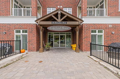  209 - 40 Horseshoe Blvd  Oro-Medonte, L4M 4Y8 | Image 1