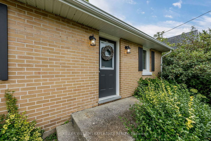 417 Blake St  Barrie, L4M 1L1 | Image 2