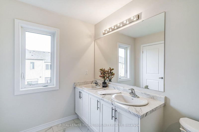 8 Rochester Dr  Barrie, L9S 2Z8 | Image 26