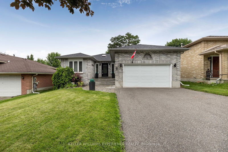 11 MAYFAIR Dr  Barrie, L4N 6Y7 | Image 1