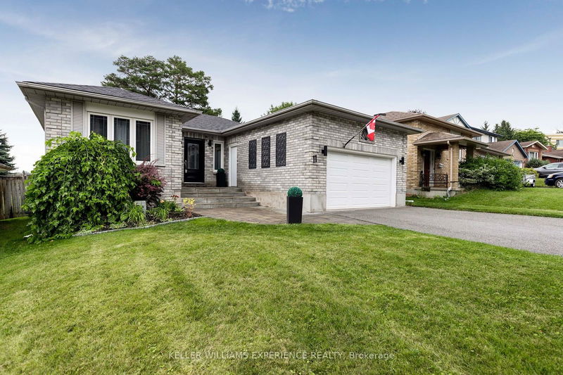 11 MAYFAIR Dr  Barrie, L4N 6Y7 | Image 2