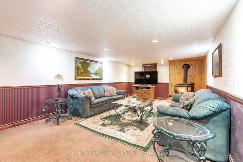 47 Woodland Dr  Wasaga Beach, L9Z 2V5 | Image 13