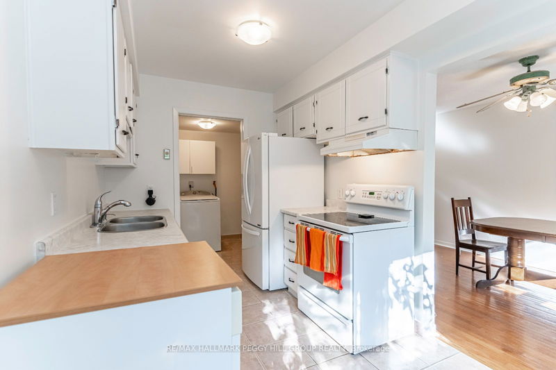  29 - 360 Blake St  Barrie, L4M 1L3 | Image 2