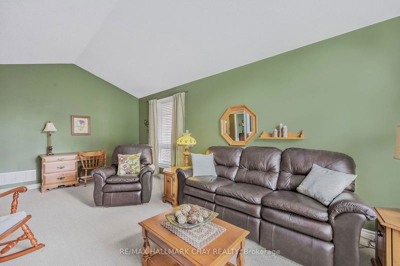 22 Huntington Dr  Barrie, L4N 9T6 | Image 7