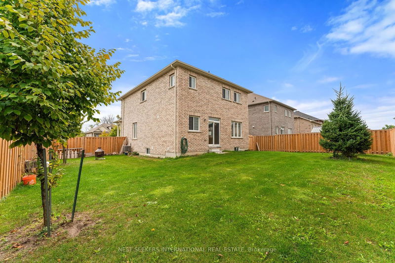 22 Pearl St  Wasaga Beach, L9Z 0G9 | Image 29