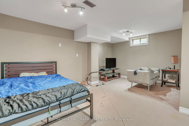 25 Keats Dr  Barrie, L4N 6C9 | Image 24