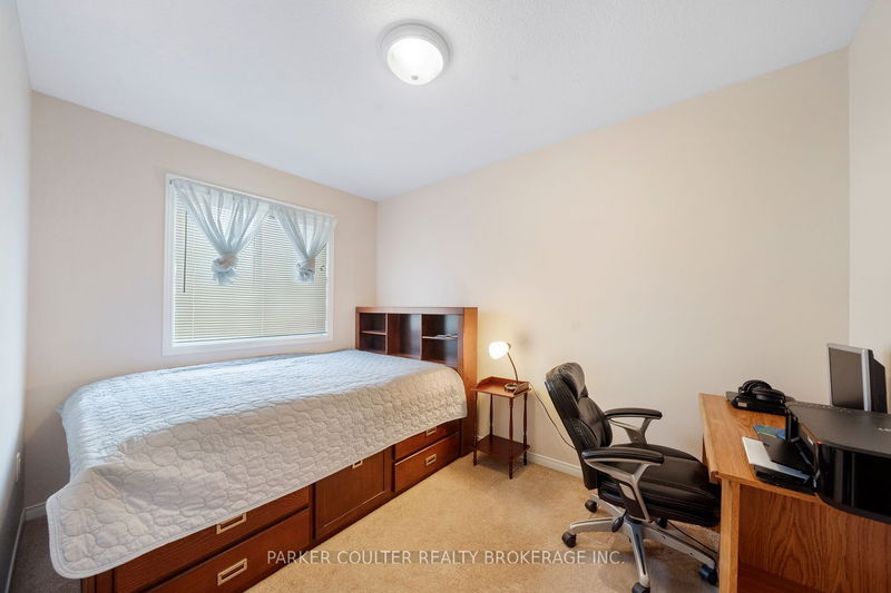 392 Irwin St  Midland, L4R 5M8 | Image 20