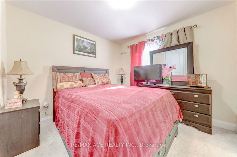 2 Hewson St  Penetanguishene, L9M 1N8 | Image 21