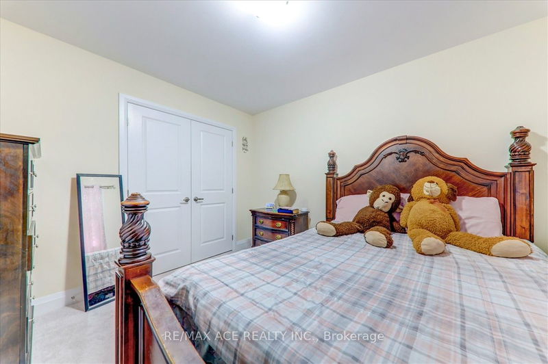 2 Hewson St  Penetanguishene, L9M 1N8 | Image 30