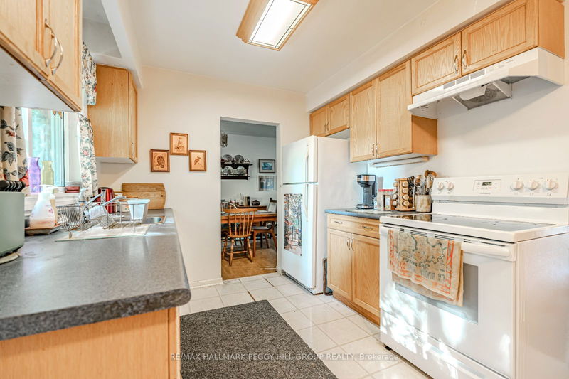 293 Duckworth St  Barrie, L4M 3X5 | Image 2