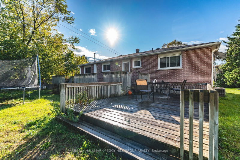 215 Phillips St  Barrie, L4N 3V2 | Image 13