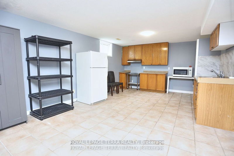 38 Ambler Bay   Barrie, L4M 7A5 | Image 20