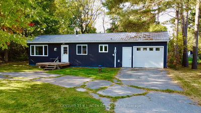 98 Lakeshore Rd W Oro-Medonte, L0L 2E0 | Image 1