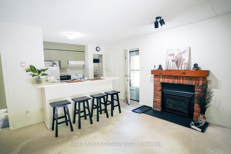  48 - 19 Dawson Dr  Collingwood, L9Y 5B4 | Image 4