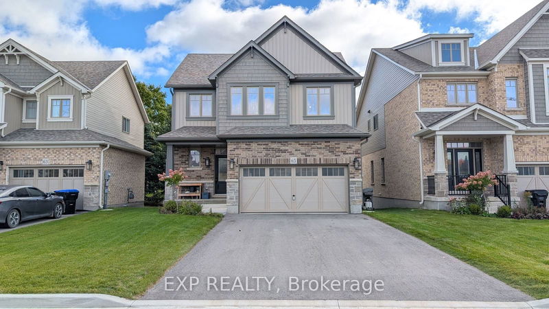 home for lease on 65 Maidens Cres Wood