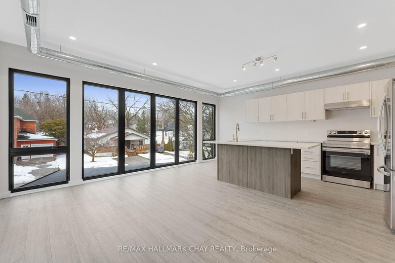 B - 163 Mary St, Orillia, L3V 3E3 | Image 2