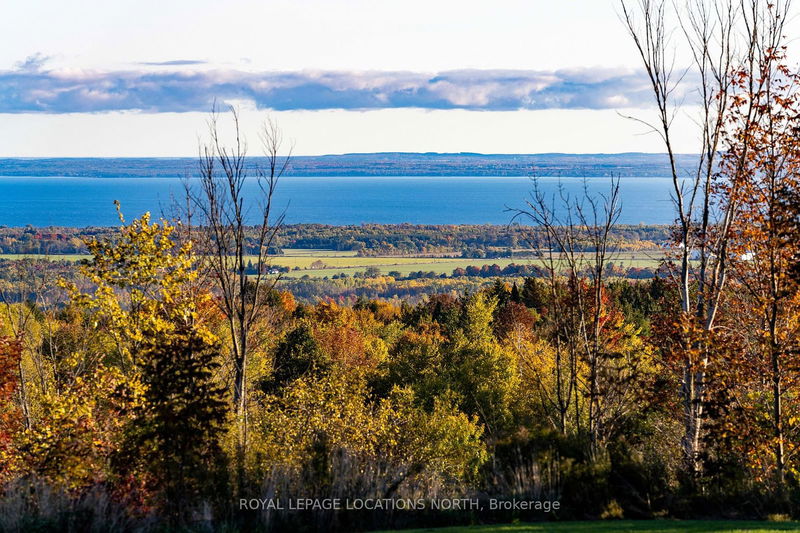 home for sale on 1428 10 Nottawasaga Conc.  N