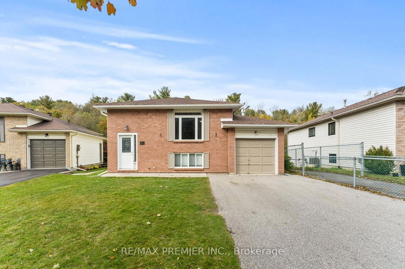 22 Bristow Crt, Barrie - Allandale Heights image-0-0