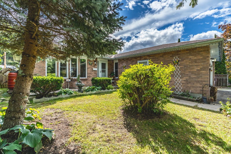 home for sale on 941 Victoria Street