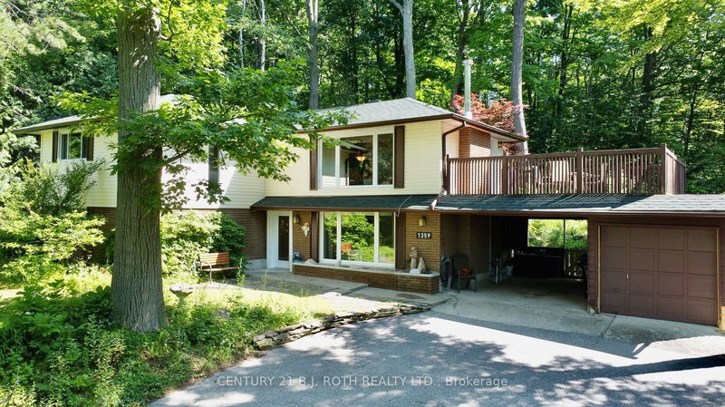 home for sale on 1359 St Vincent Street