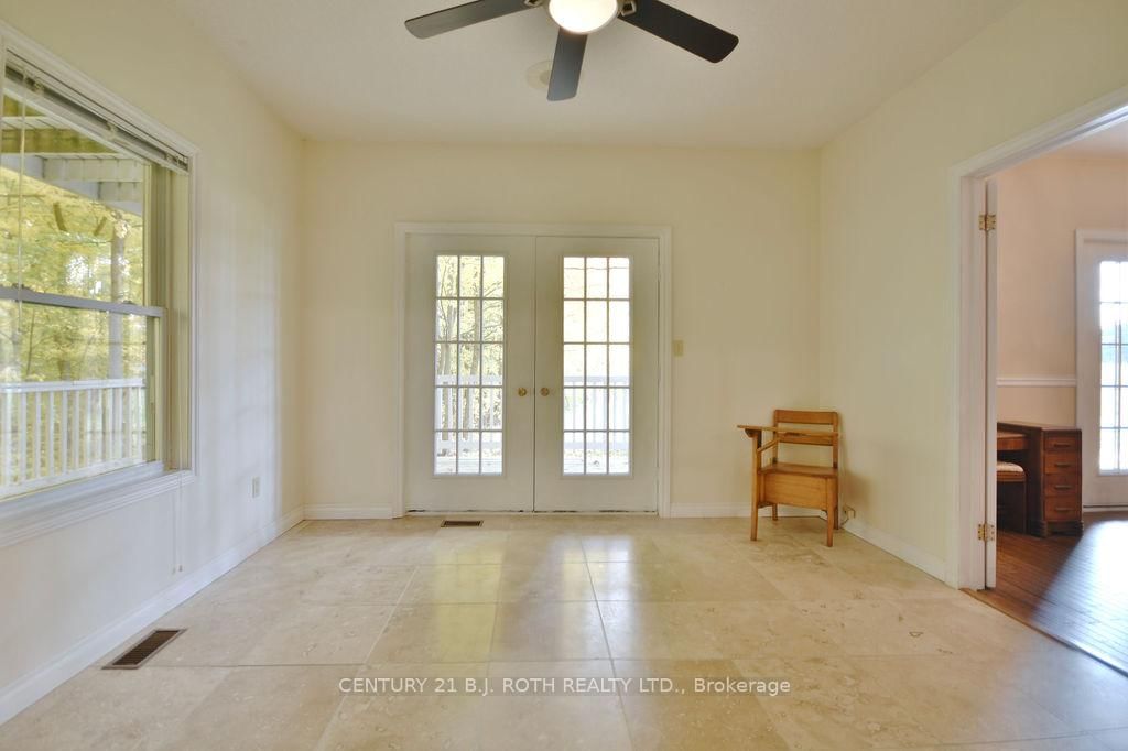Listing Image 28