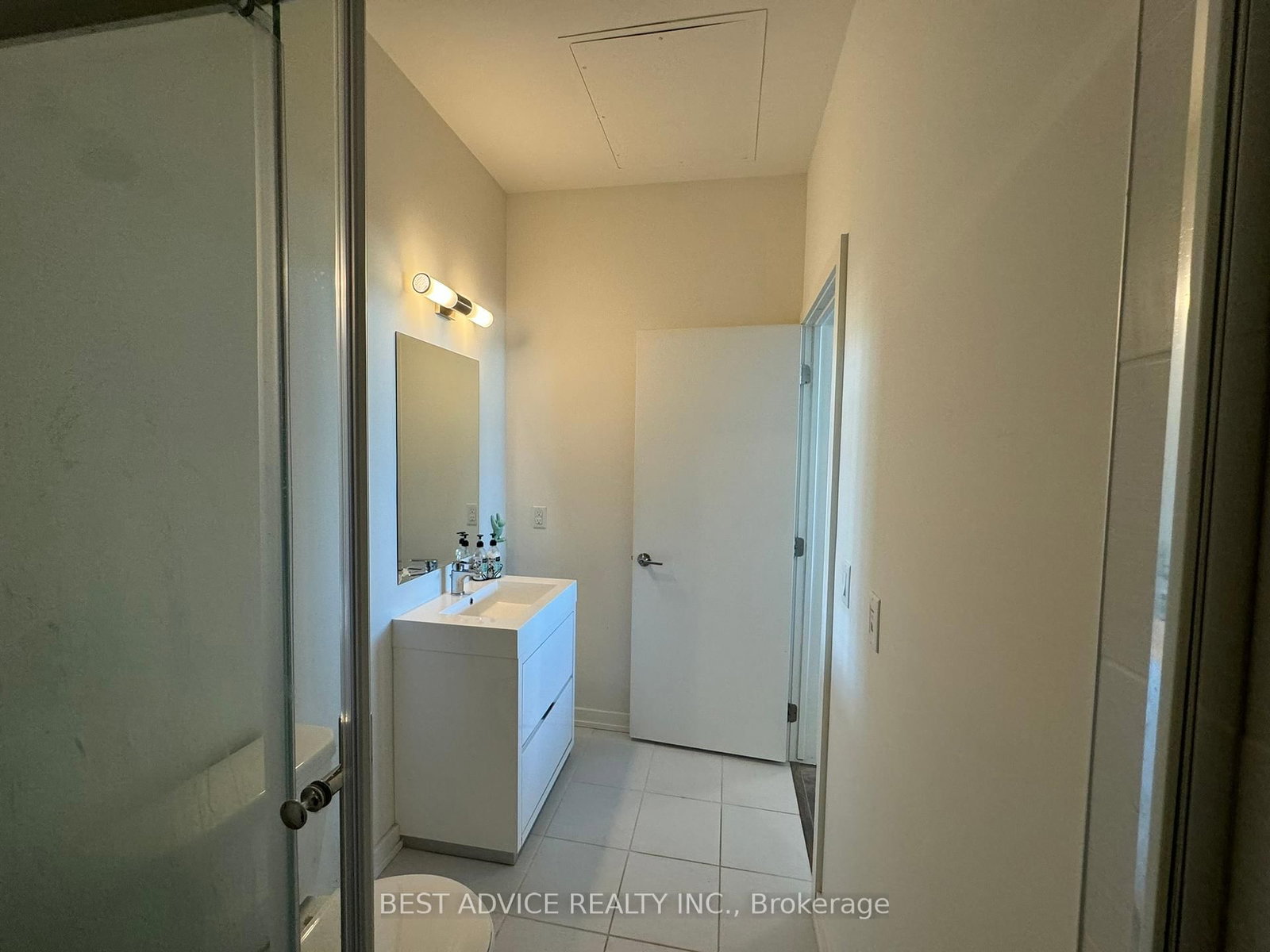 21 Matchedash Street S, Unit 102 - Photo 16