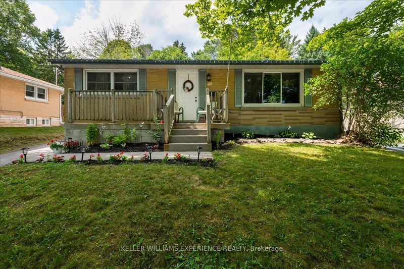 home for sale on 48 Brant Street W