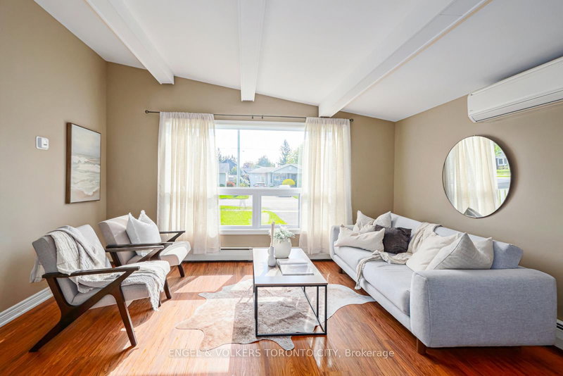 594 Oak St, Collingwood, L9Y 2Z1 | Image 2
