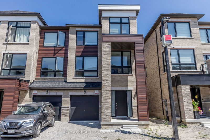 home for lease on 61 Red Maple Lane
