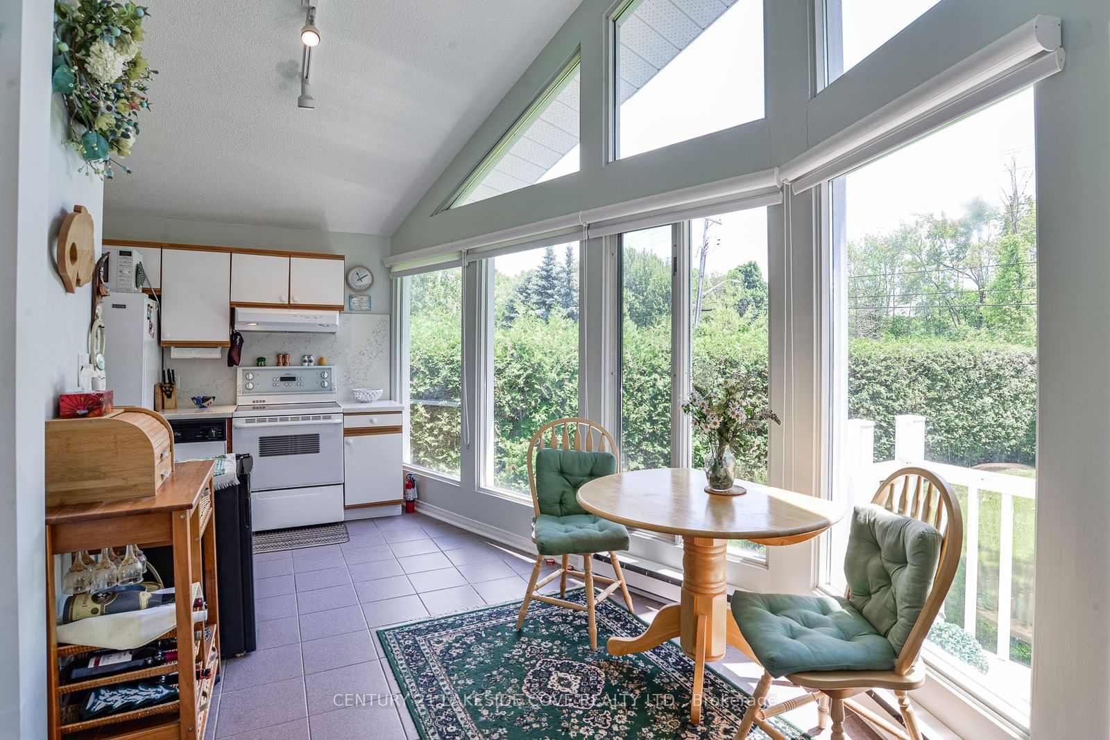 Listing Image 7