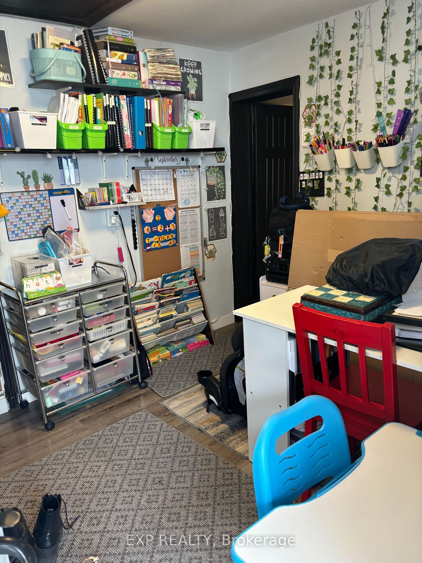 Listing Image 7