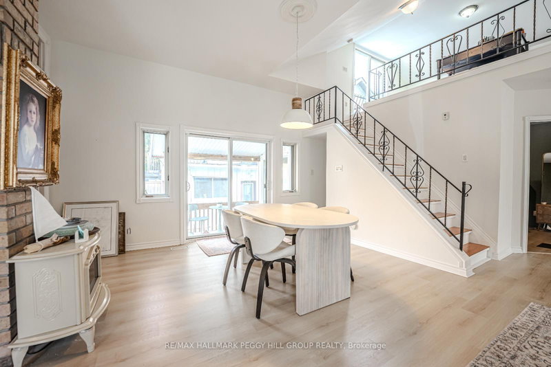 131 Sanford St, Barrie, L4N 3C8 | Image 2