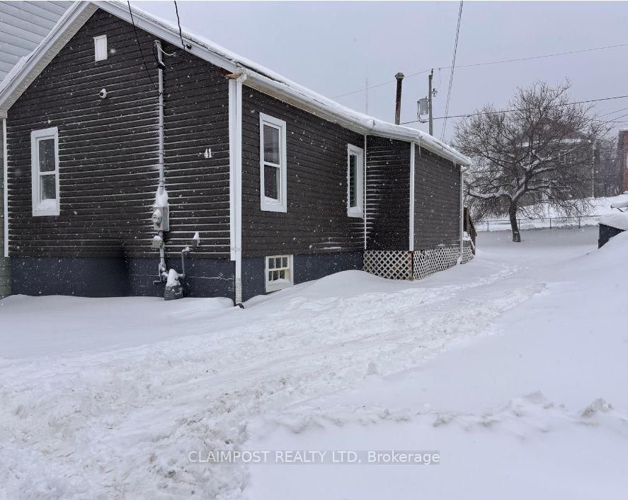 Building at 41 Dwyer Avenue, Timmins, SCH - Main Area