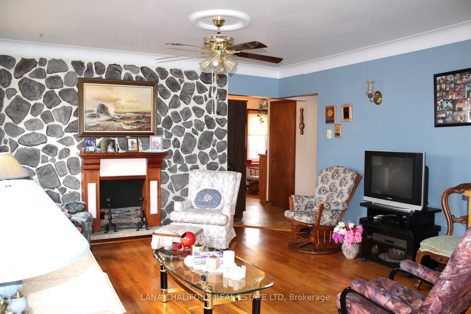 Listing Image 10