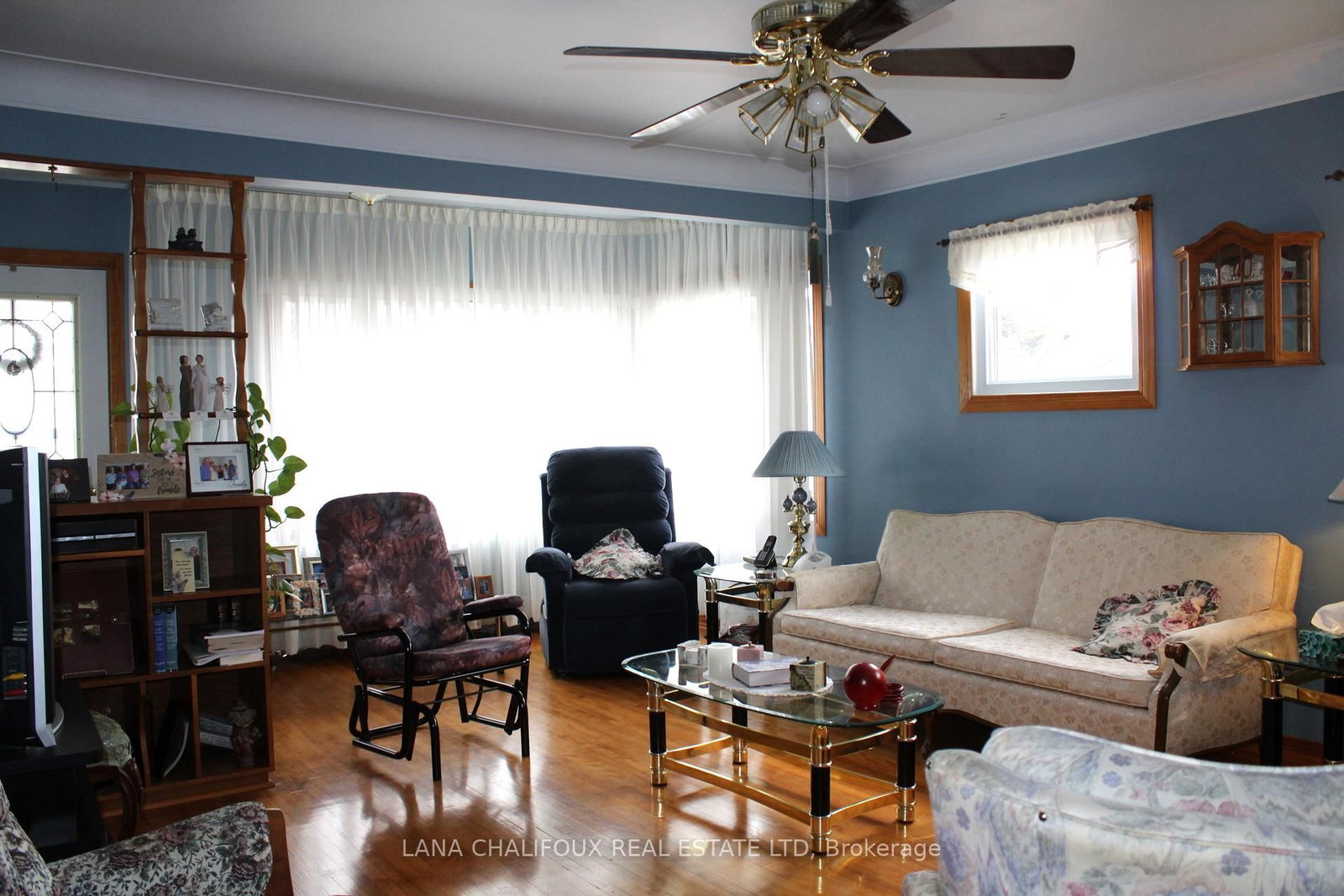 Listing Image 8